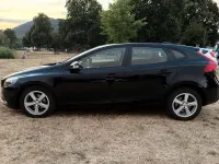 Gebraucht Volvo V40 Kinetic 120 PS (88 kW) 2014 Schwarz Kleinwagen
