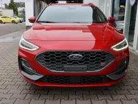 Neu Ford Focus ST 280 PS (205 kW) 2025 Fantastic red metallic Kombi