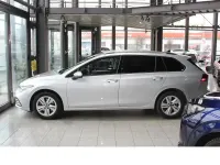 Usata VW Golf VIII Life 150 CV (110 kW) 2023 Argento Station wagon