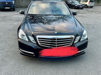 Gebraucht Mercedes E300 Avantgarde 231 PS (169 kW) 2011 Schwarz Limousine