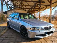 Gebraucht BMW 525 163 PS (119 kW) 2002 Blau Kombi