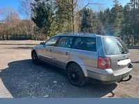 Second-hand VW Passat 122 CP (89 kW) 2005 Gri Break