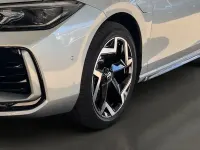 Gebraucht VW Passat R-line 175 PS (128 kW) 2025 Silber Kombi