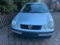 Gebraucht VW Polo 64 PS (47 kW) 2003 Silber Kleinwagen
