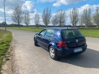 Gebraucht VW Golf IV 75 PS (55 kW) 2001 Blau Kleinwagen