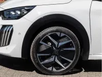Gebraucht Peugeot 208 GT 101 PS (74 kW) 2024 Weiß Kleinwagen