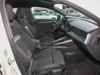 Gebraucht Audi A3 Ambiente 116 PS (85 kW) 2025 Gletscherweiß metallic Limousine