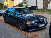 Gebraucht BMW 328 193 PS (141 kW) 1996 Schwarz Coupé