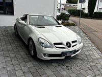 Gebraucht Mercedes SLK280 231 PS (169 kW) 2008 Weiß Cabrio