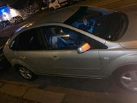 Usata Ford Focus 102 CV (75 kW) 2006 Grigio Berlina