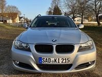 Gebraucht BMW 318 143 PS (105 kW) 2010 Silber Kombi