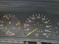 Gebraucht Mercedes 190 102 PS (75 kW) 1988 Blau Limousine