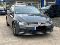 Gebraucht VW Golf VIII Move 150 PS (110 kW) 2024 Grau Limousine
