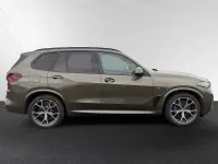 Gebraucht BMW X5 M Sport 489 PS (359 kW) 2025 Manhattan metallic SUV