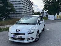 Gebraucht Peugeot 5008 111 PS (81 kW) 2011 Weiß Van / Kleinbus
