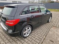 Gebraucht Mercedes B200 136 PS (100 kW) 2012 Schwarz Van / Kleinbus