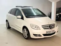 Gebraucht Mercedes B200 Sport Edition 193 PS (141 kW) 2010 Calcitweiss/zirrusweiss Van / Kleinbus