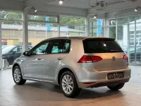 Gebraucht VW Golf VII LOUNGE 86 PS (63 kW) 2016 Silber Limousine