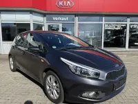 Używany Kia Ceed Vision 100 KM (73 kW) 2015 Szary Hatchback