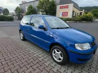 Gebraucht VW Polo 60 PS (44 kW) 2001 Blau Kleinwagen