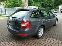 Gebraucht Skoda Octavia G-TEC Ambition 110 PS (80 kW) 2016 Grau metallic Kombi