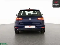 Gebraucht VW Golf VII 125 PS (91 kW) 2017 Blau (metallic) Limousine