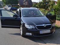 Gebraucht Skoda Superb 140 PS (102 kW) 2013 Schwarz metallic Kombi