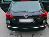 Gebraucht Opel Astra 165 PS (121 kW) 2013 Schwarz Kombi