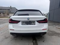 Gebraucht BMW 520 Performance 190 PS (139 kW) 2022 Mineralweiss metallic Kombi