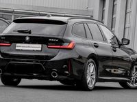 Gebraucht BMW 330 M Sport 286 PS (210 kW) 2025 Schwarz Kombi