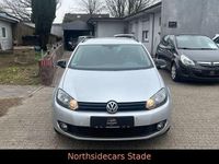Gebraucht VW Golf VI Match 105 PS (77 kW) 2012 Silber Kleinwagen