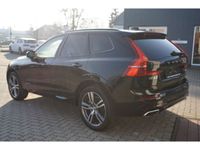 gebraucht Volvo XC60 B5 R-Design AWD !STANDHZG+EL.SITZE+PANO+ACC