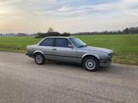Gebraucht BMW 325 170 PS (125 kW) 1988 Grau