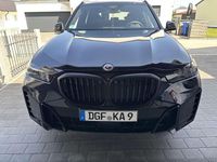 Gebraucht BMW X5 M Sport 352 PS (258 kW) 2024 Schwarz SUV
