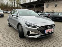 Gebraucht Hyundai i30 116 PS (85 kW) 2021 Silber Limousine