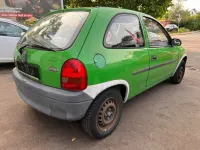 Gebraucht Opel Corsa 45 PS (33 kW) 1997 Grün Kleinwagen