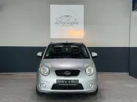 Gebraucht Kia Picanto 65 PS (47 kW) 2009 Brilliantsilber met. Kleinwagen