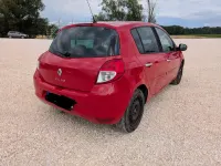 Gebraucht Renault Clio II 75 PS (55 kW) 2011 Rot Limousine