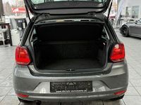Gebraucht VW Polo LOUNGE 90 PS (66 kW) 2015 Grau Limousine