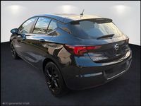 Gebraucht Opel Astra Selection 105 PS (77 kW) 2016 Schwarz Limousine