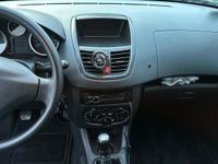 Gebraucht Peugeot 206+ 68 PS (50 kW) 2011 Schwarz Kleinwagen