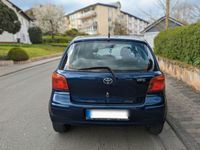 gebraucht Toyota Yaris 1.3 VVT-i / 3 Hand / Klima / 8 Fachbe. / Tüv 04/26