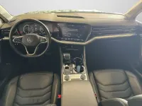 Gebraucht VW Touareg Elegance 381 PS (280 kW) 2022 Deep black perleffekt (metallic) SUV