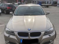 gebraucht BMW 320 i E90 ( 2009 EZ )