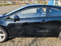 Gebraucht Kia Rio 84 PS (61 kW) 2016 Schwarz Kleinwagen