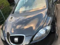 Usado Seat Leon 102 HP (75 kW) 2006 Preto Citadino
