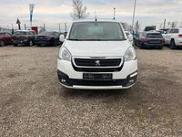 Gebraucht Peugeot TePee Active 99 PS (72 kW) 2015 Weiß Van / Kleinbus