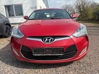 Gebraucht Hyundai Veloster Style 140 PS (102 kW) 2012 Rot Kleinwagen