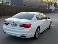 Gebraucht BMW 750 Performance 400 PS (294 kW) 2017 Weiß Limousine