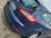 Gebraucht Ford Mondeo 140 PS (102 kW) 2012 Blau Kombi